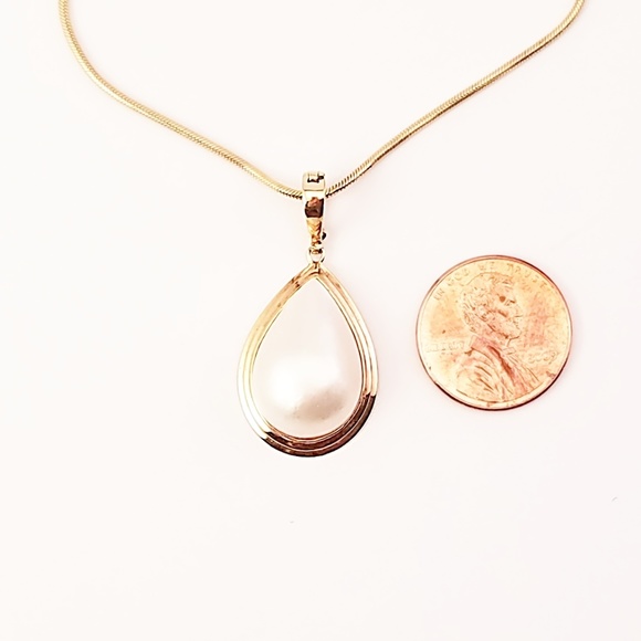 14K Gold Pearl Necklace - FREE AUTHENTICATION - Picture 8 of 11